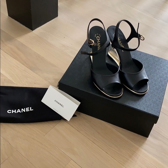 Chanel "Crystal Clear" Wedge Black Lambskin 38.5 - Picture 3 of 15